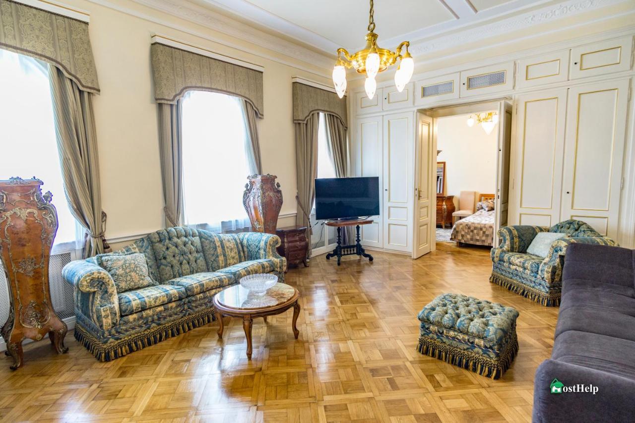 Two Bedroom Villa With Hot-Tub, Terrace And Garden, Wenceslas Square 布拉格 外观 照片
