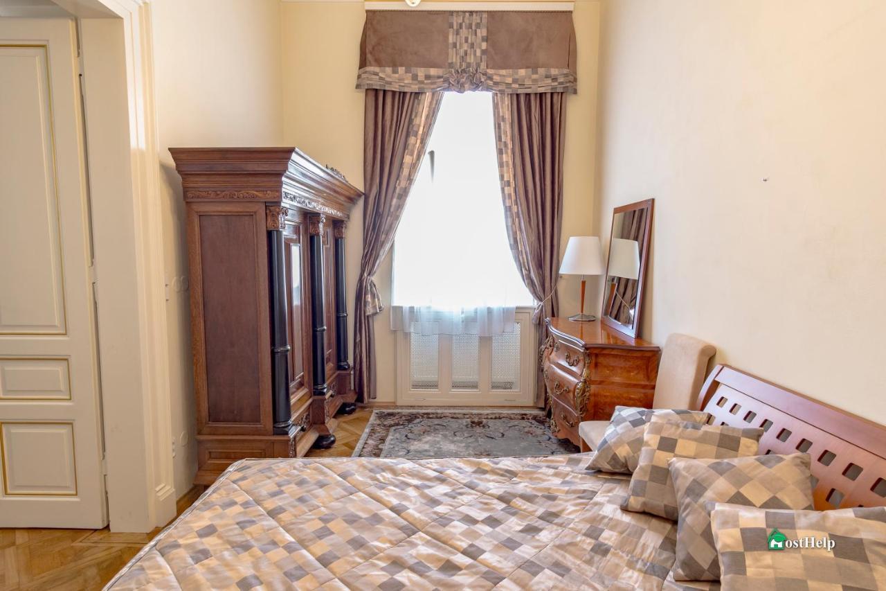 Two Bedroom Villa With Hot-Tub, Terrace And Garden, Wenceslas Square 布拉格 外观 照片