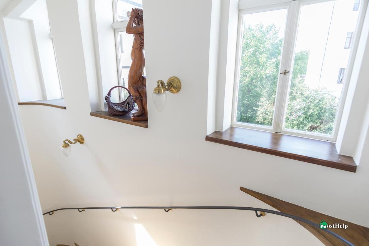 Two Bedroom Villa With Hot-Tub, Terrace And Garden, Wenceslas Square 布拉格 外观 照片