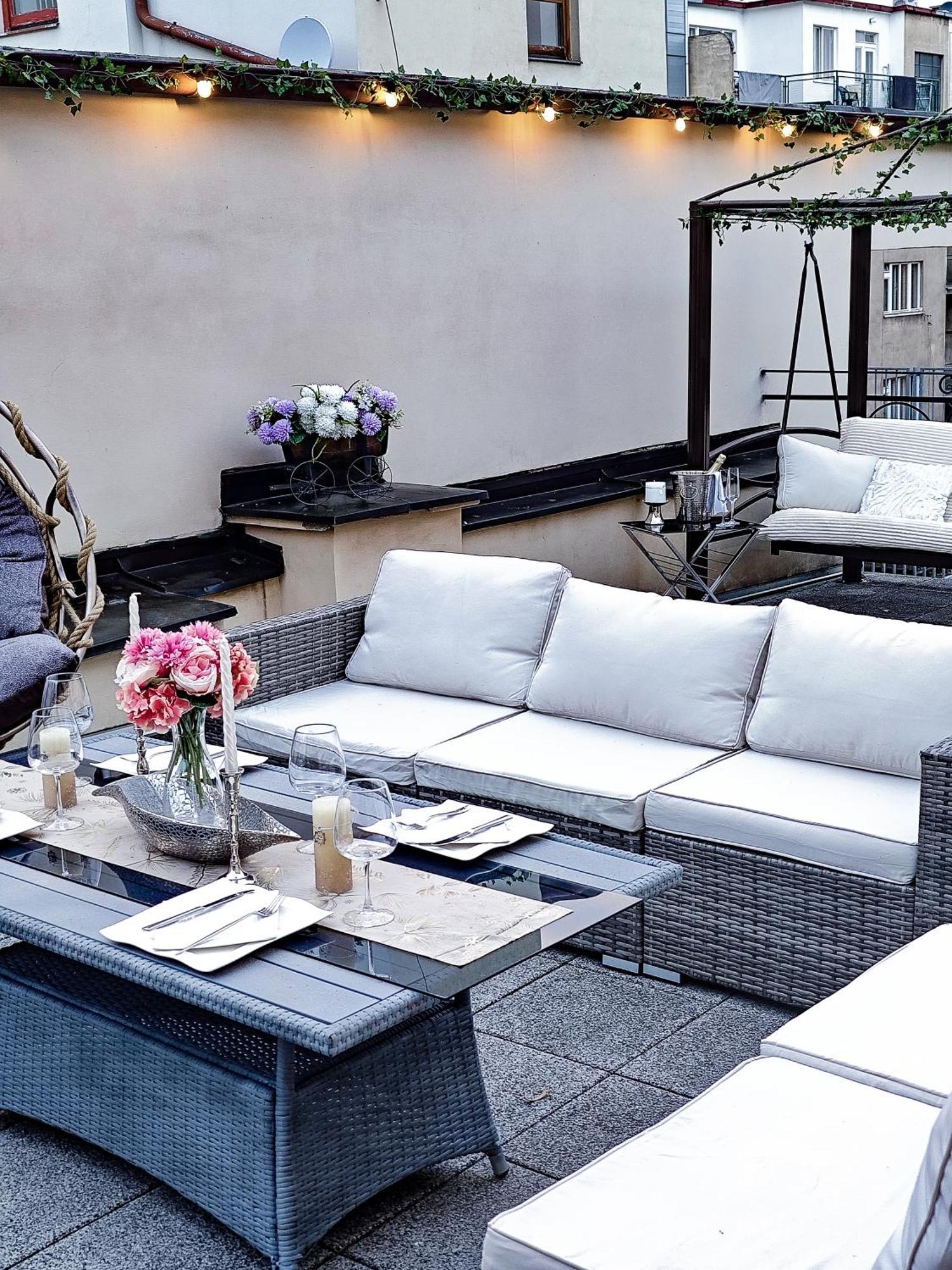 Two Bedroom Villa With Hot-Tub, Terrace And Garden, Wenceslas Square 布拉格 外观 照片