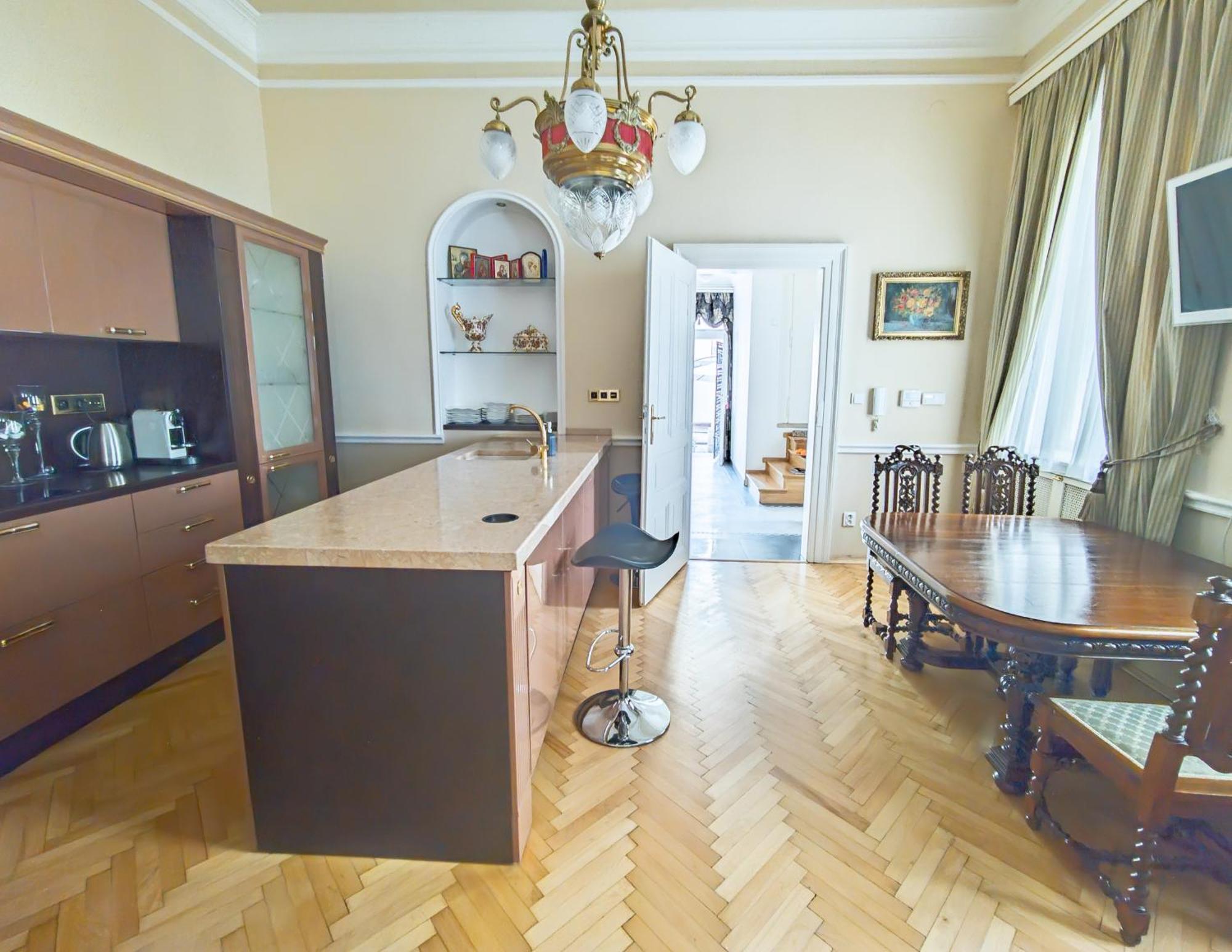 Two Bedroom Villa With Hot-Tub, Terrace And Garden, Wenceslas Square 布拉格 外观 照片