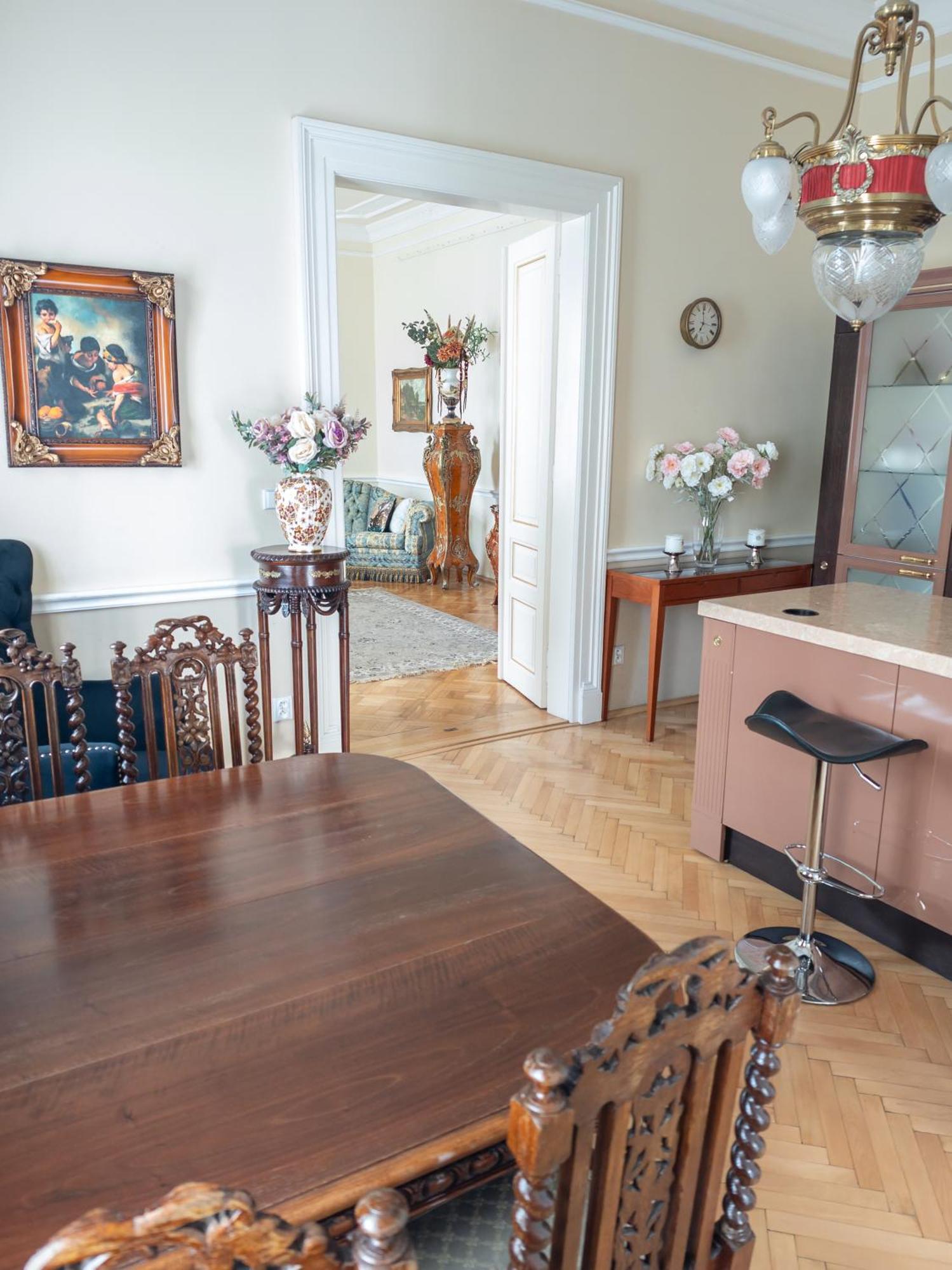 Two Bedroom Villa With Hot-Tub, Terrace And Garden, Wenceslas Square 布拉格 外观 照片