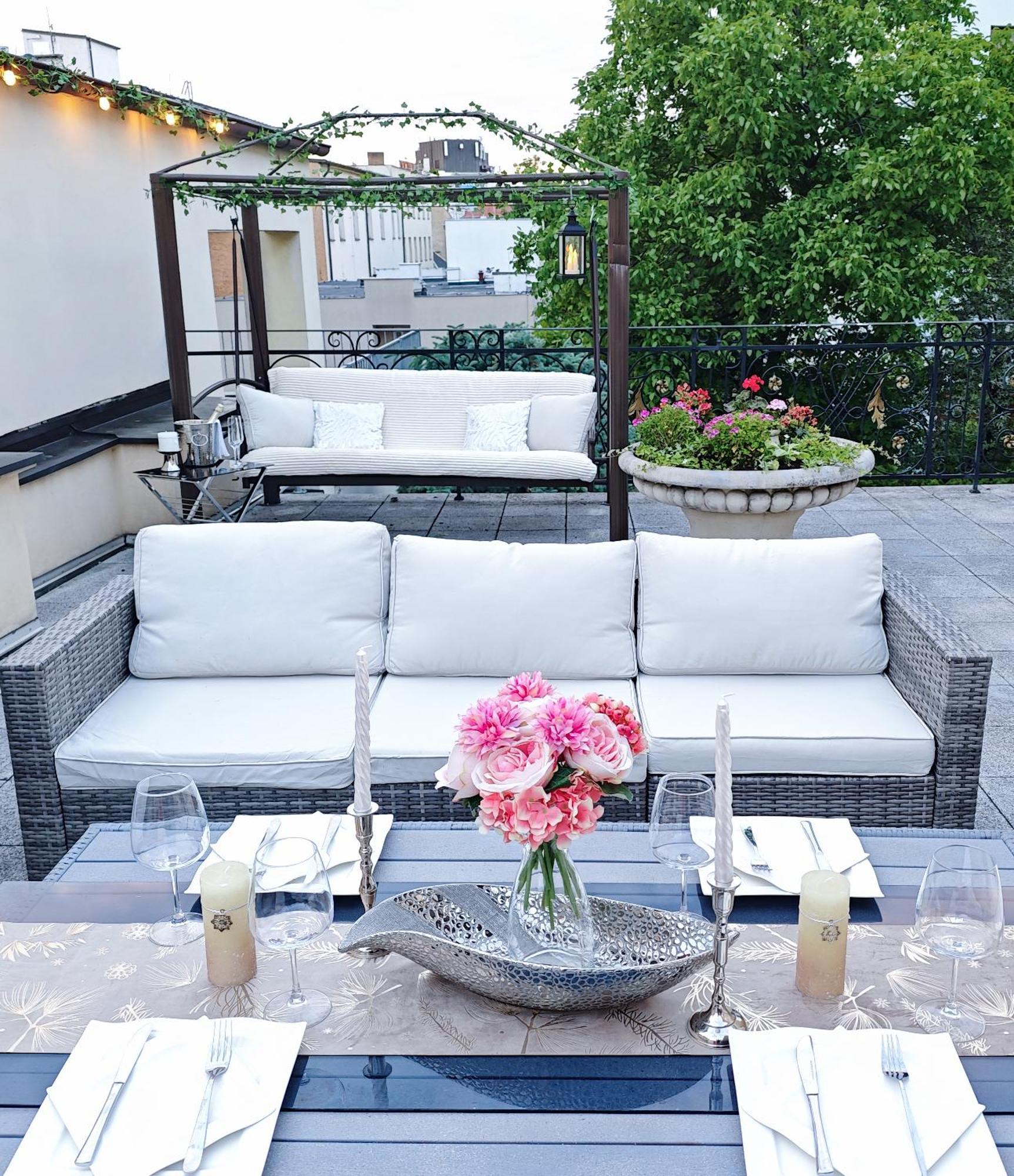 Two Bedroom Villa With Hot-Tub, Terrace And Garden, Wenceslas Square 布拉格 外观 照片